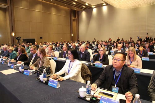 中外中小學校長齊聚徐州，共探教育變革與學校責任